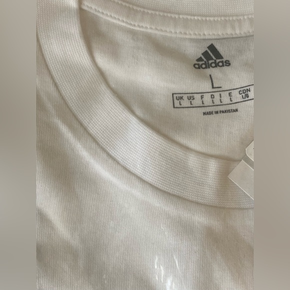 Men's adidas Essentials Giant Logo Tee White with Black logo *RUNS 1 SIZE LARGE* - Picture 13 of 14